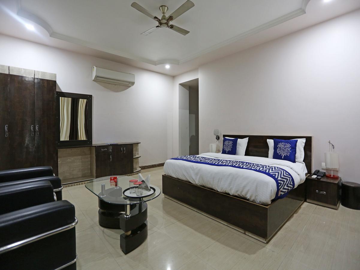 Oyo 4635 Sheetal Hotel Haldwāni Εξωτερικό φωτογραφία
