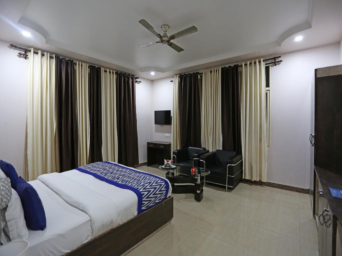 Oyo 4635 Sheetal Hotel Haldwāni Εξωτερικό φωτογραφία