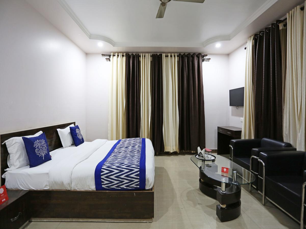 Oyo 4635 Sheetal Hotel Haldwāni Εξωτερικό φωτογραφία